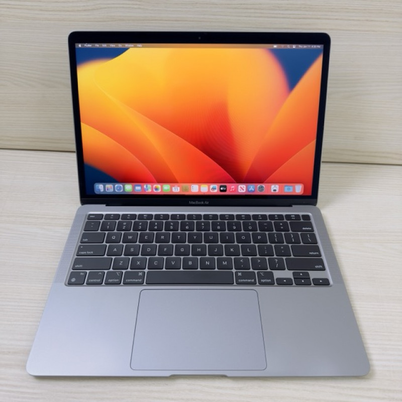 MacBook Air 2020 Space  M1 8/256